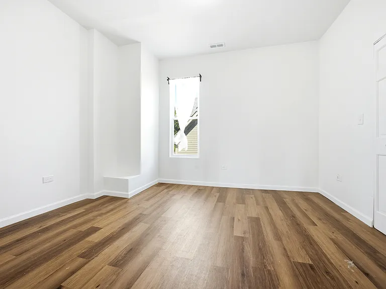 643 Villa St #TOP — Photo 9