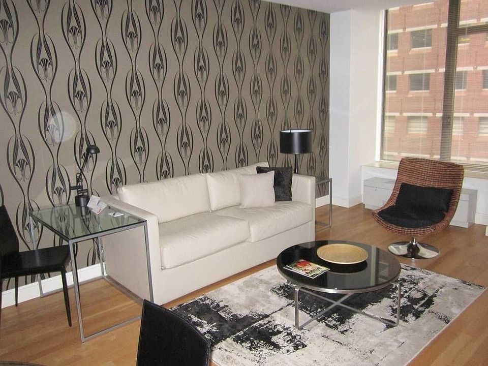1st image of 160 Pearl St #6Y