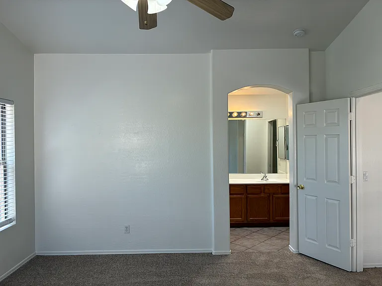 1909 N 106th Ln — Photo 23