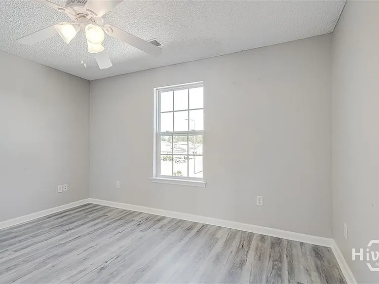 105 Archwood Dr — Photo 27