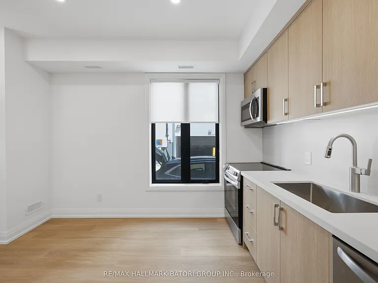 56 Camberwell Rd #4 — Photo 10