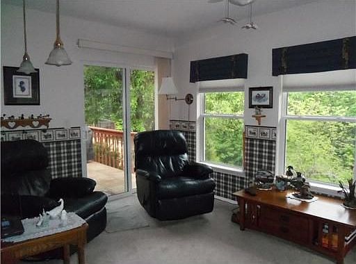 5th image of 9 Campbell Ln