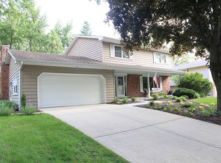 1132 Elizabeth Ave, Naperville, IL 60540