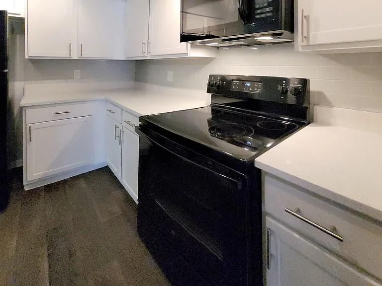 Lakebridge Townhomes — Photo 22