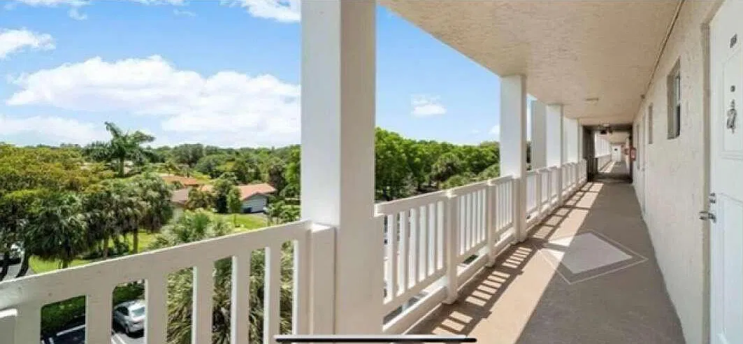 2 bed, 2.0 bath, 1027 sqft, $1,850 — Photo 2