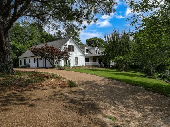 2199 Glencoe Rd, Culleoka, TN 38451