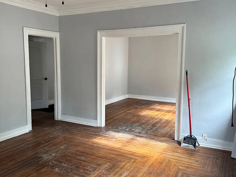 2218 Yancey Ave — Photo 33