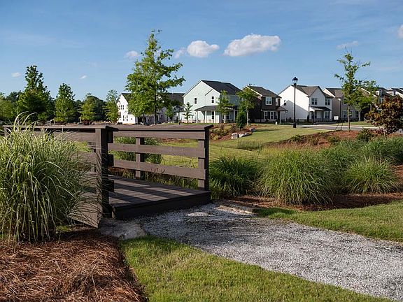 Your community green spaces and walking trails at Encore.
