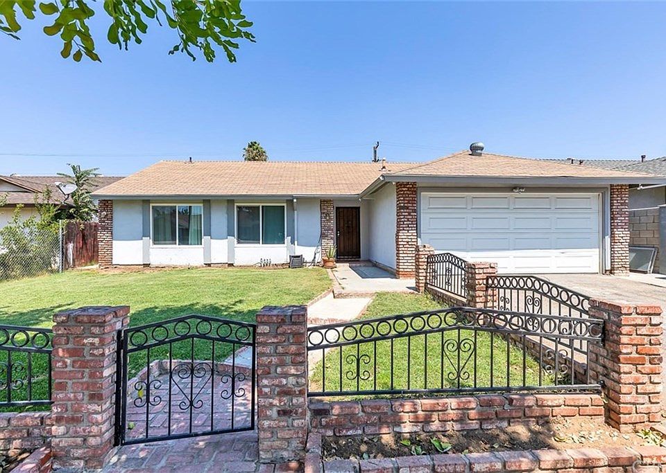 1st image of 24320 Dolan Dr