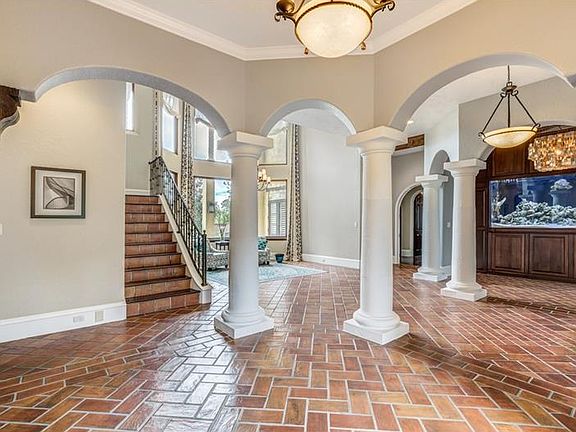 4th image of 10927 Emerald Chase Dr