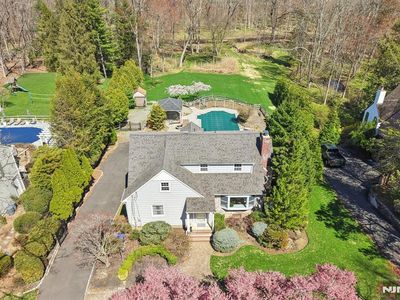 777 W Saddle River Rd, Ho Ho Kus, NJ, 07423