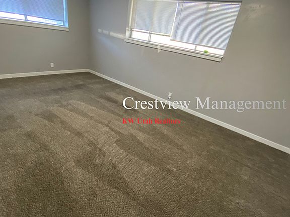 3rd image of 579-585 W Tiffany Town Dr #579