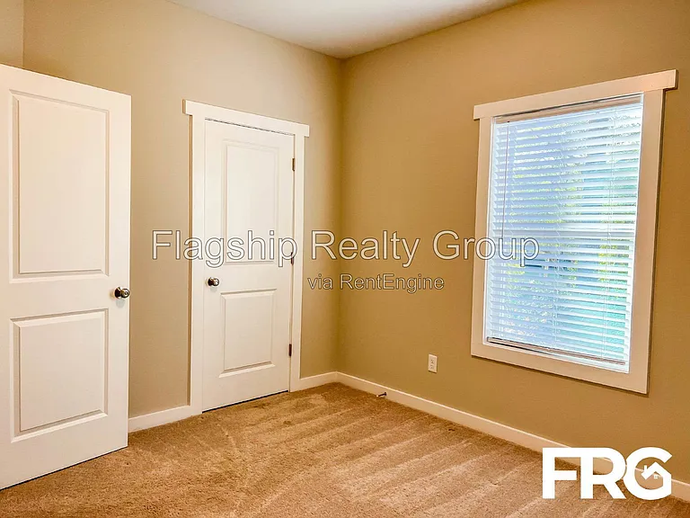 1501 S Taylor St — Photo 30