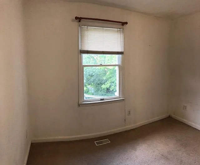 8700 37th Ave — Photo 15
