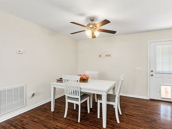 5th image of 938 Gaw St