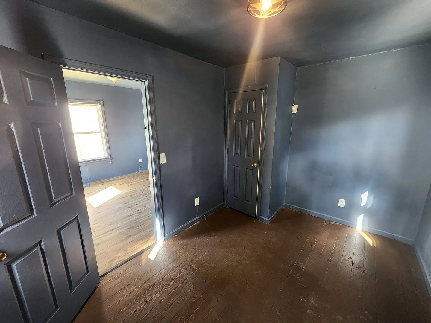 Charming 3-Bedroom Property in Prime Location — Photo 4