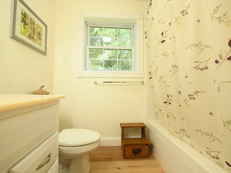 54 Lakeside Dr — Photo 19
