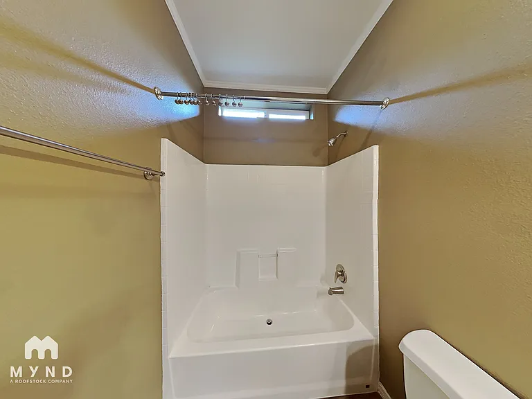 706 Iowa St — Photo 20