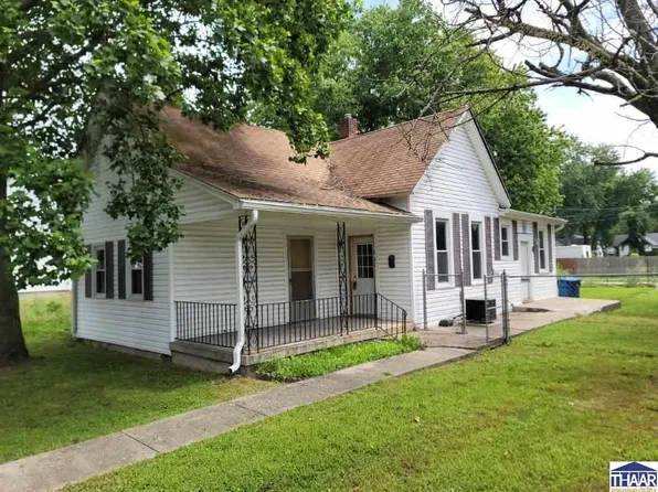 807 N 13th St, Terre Haute, IN 47807