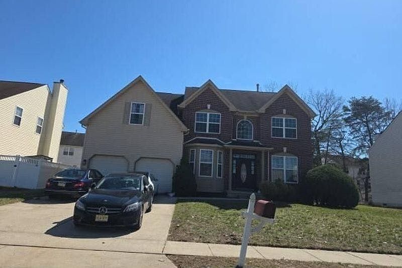 2nd image of 16 Duchess Dr
