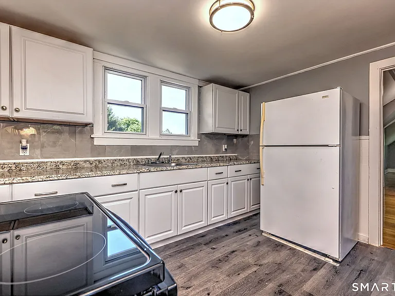 90 N Turnpike Rd #3 — Photo 13