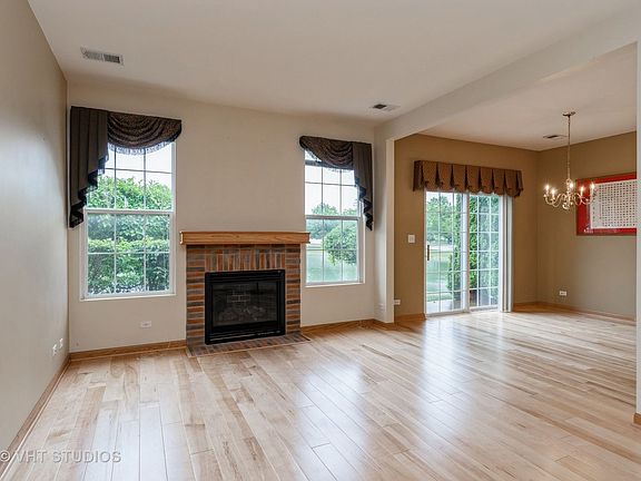4th image of 1805 Golden Gate Ln #1805