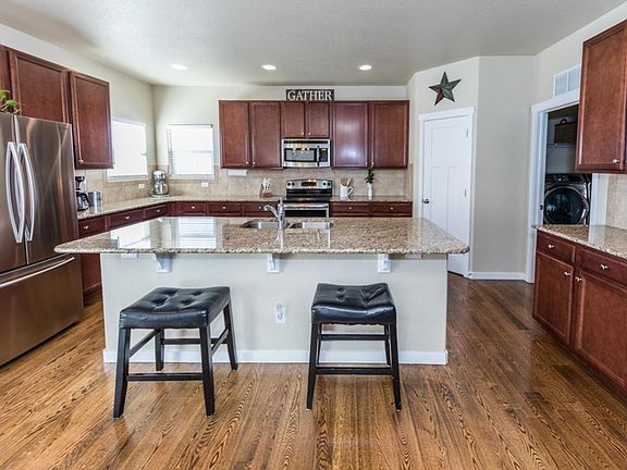 3rd image of 7361 Tributary Ct