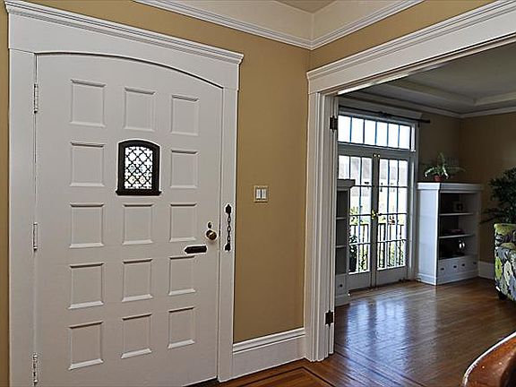 5th image of 196 Urbano Dr