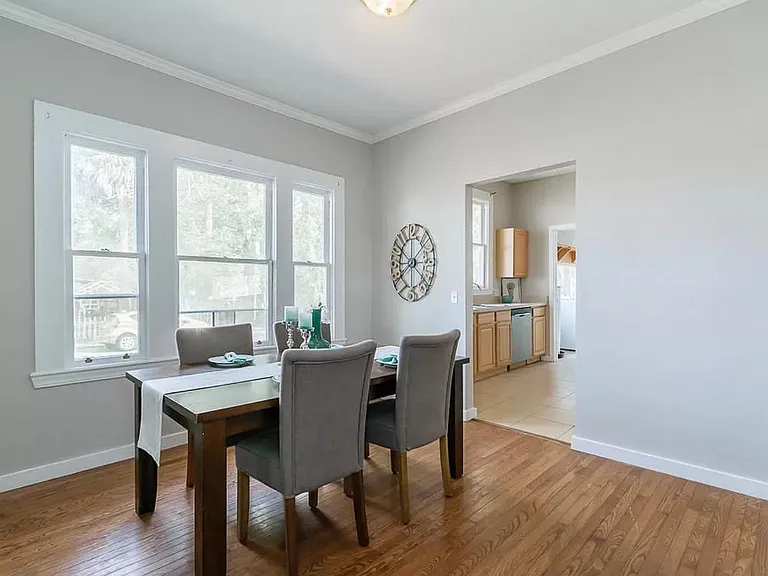 729 King St — Photo 5
