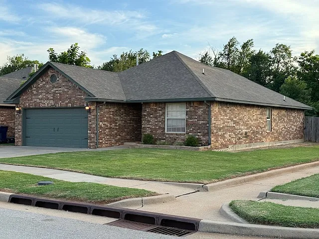 3205 Sahoma Trl — Photo 1