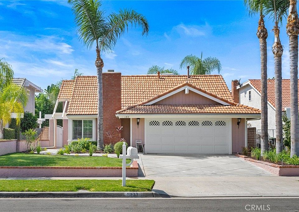 1st image of 137 N Avenida Cienega