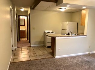 945 S 2nd St #101, Springfield, IL 62704