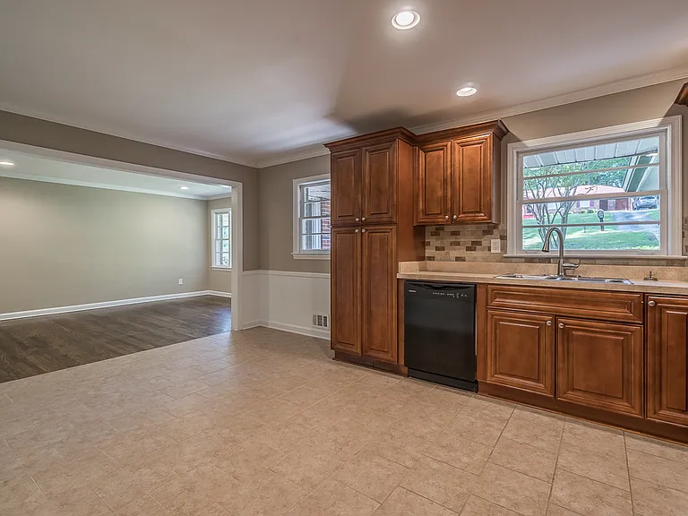 3149 Gay Dr — Photo 22