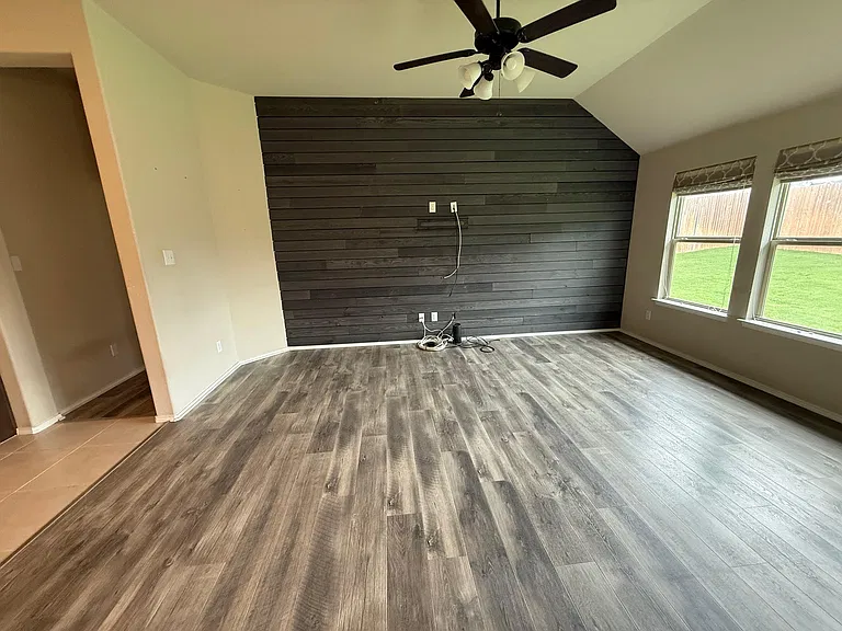 2517 Hadley St — Photo 18