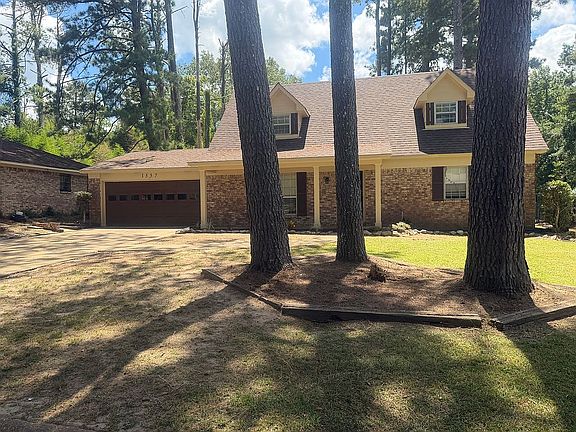 4th image of 1357 Canterbury Ln