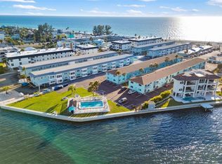117 7th St N Unit 5, Bradenton Beach, FL 34217