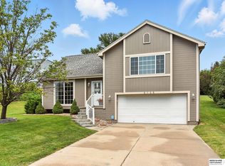 5135 N 159th Cir, Omaha, NE 68116