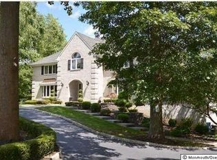 8 Applethorn Ct, Colts Neck, NJ 07722