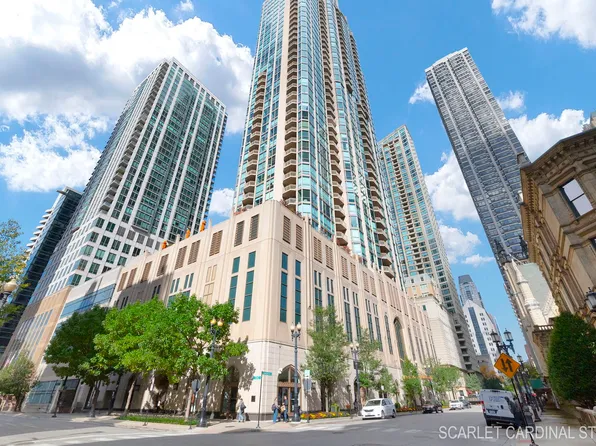 21 E Huron St APT 4301, Chicago, IL 60611