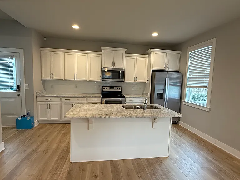 758 Cottage Park Dr — Photo 36