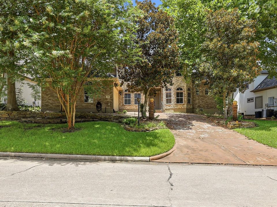 1st image of 79 Melrose Dr