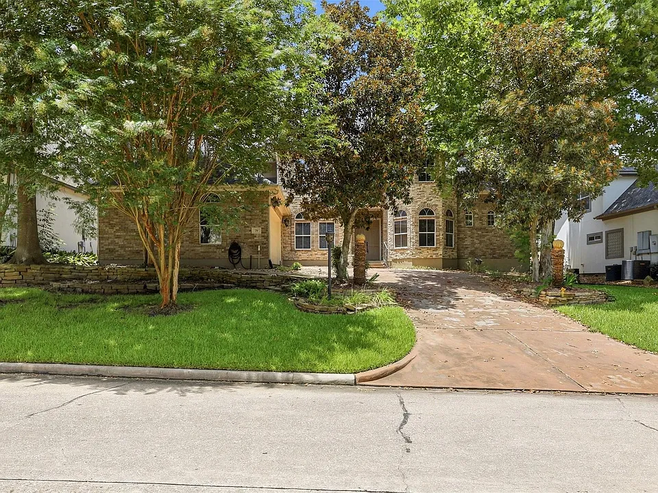 79 Melrose Dr