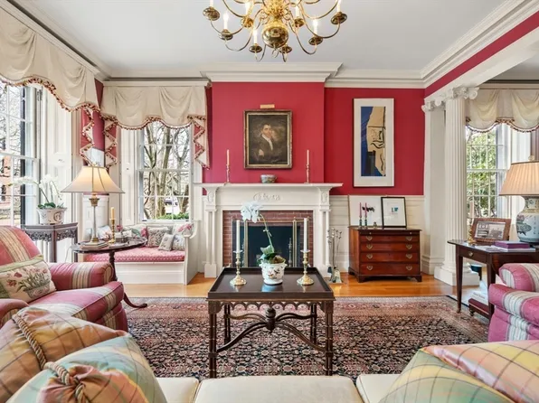 40 Chestnut St, Salem, MA 01970