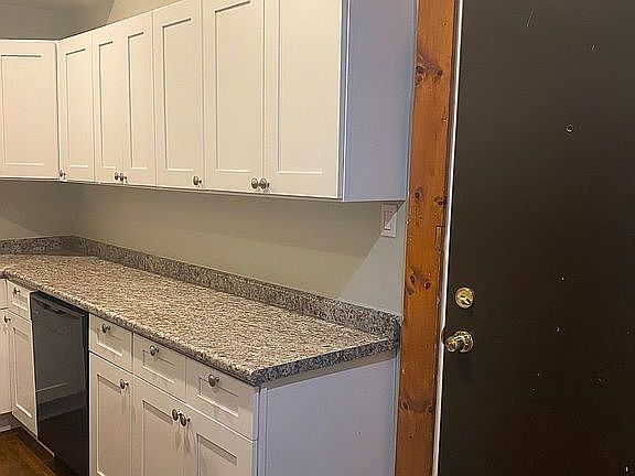 2nd image of 1928 W Huron St #1