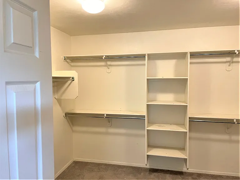 9450 N Andrina Dr — Photo 37