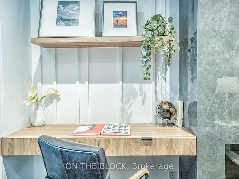 49 Leslie St — Photo 23