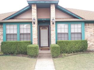 230 E Apollo Rd, Garland, TX 75040