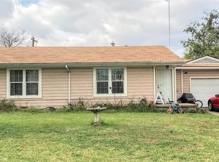 422 Live Oak Ln, Weatherford, TX 76086