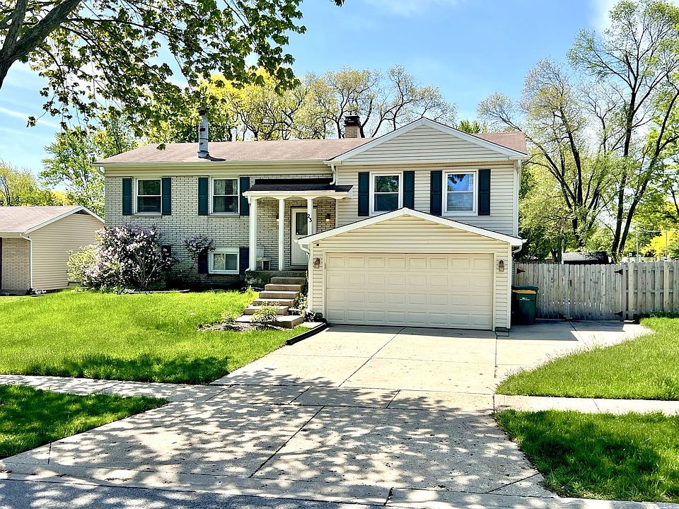 1st image of 23 University Dr