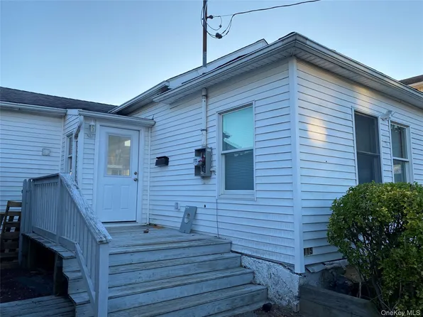 115 Barbara Rd, Bellmore, NY 11710